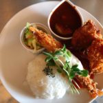 高島駅から車で4分 美味しい洋食のランチが食べられる、懐古喫茶Sakura umi(桜海)は、カレーも人気!