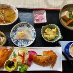 岡山市東区の お寺んち 茶茶 本当のお寺で食べる旬野菜の彩りランチが、月に3日の営業で希少なのに大好評!