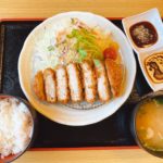 倉田交差点から側道を西に徒歩3分 岡山市中区の がっつりやで「1㎏盛りすぎ豚丼」に驚きつつ、頂いたロースカツ定食は・・・