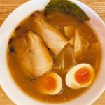 倉敷駅から車で10分 【森本拉麺堂】の鰹&豚骨のダブルスープの旨さにハマり、替玉とご飯の無料サービスに驚く!