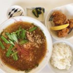 東岡山駅から車で2分 老舗ラーメン店【北京】 定番の中華そば定食と担々麺定食をオーダーして、ラーメンと唐揚げに舌鼓!