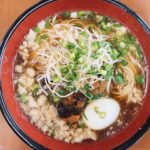 倉敷市 植松駅から車で3分【尾道ラーメン 桃竹】にて尾道ラーメンベースの角煮ラーメンを頂く!スープがクセになる美味しさ