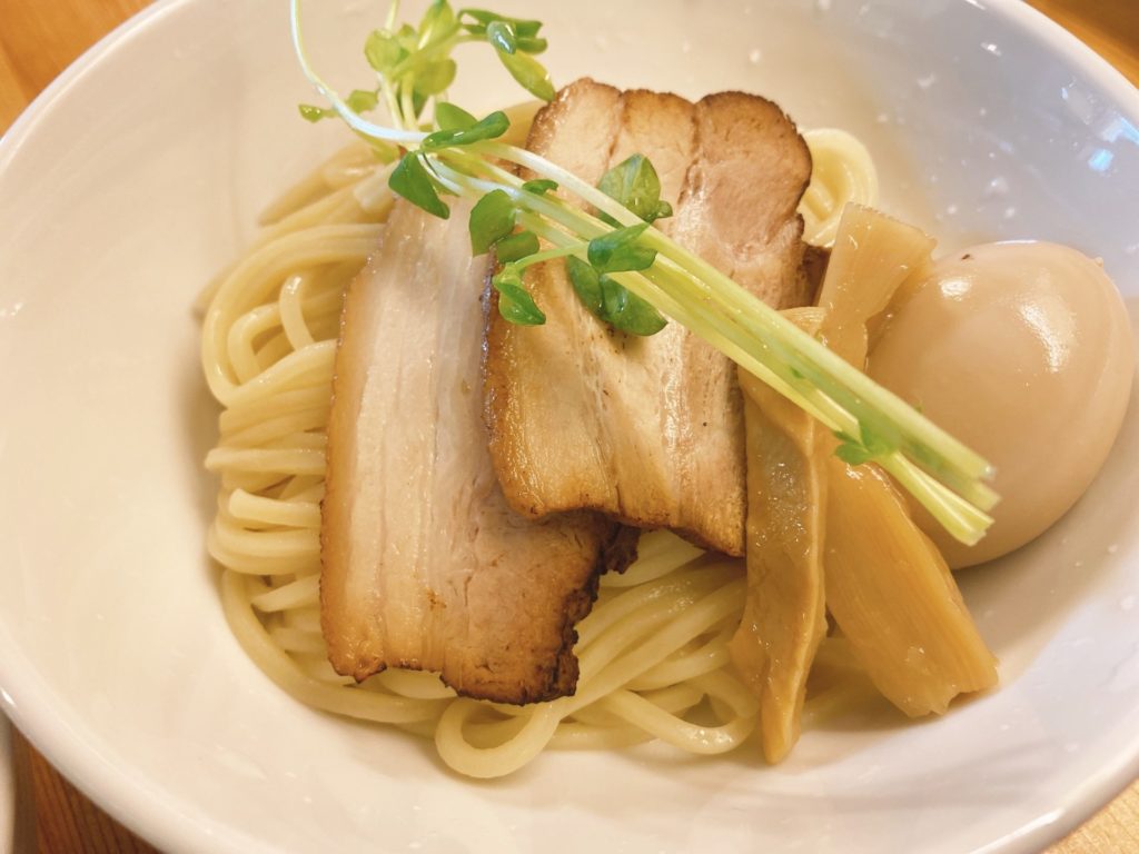 岡山駅西口から車で3分【つけ麺 烏城】にて烏城ソバと迷うも、つけ麺を初体験！太麺と魚介系スープのコクと旨さに舌鼓 | 食道楽の岡山ランチ