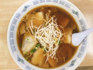 岡山市南区 香川銀行岡山南支店向かい【なるほどや】にて元祖ニンニクチャーシューラーメンの<どっきり>を頂くも、カツ丼も人気!