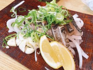 岡山市南区 バイパス福富交差点から車で2分【魚料理の店 うおじま】の鰆の塩たたきと鰻重が美味し過ぎる!その上ドレッシングも!