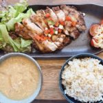 西川原駅から車で3分 マルゴカフェ OHKハウジング店で頂くランチは、ヘルシーで美味しい週替わり定食とジャークチキン定食!