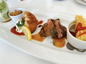 岡山市南区【Cafe Restaurant OLIVE(オリーブ)】にて初ランチ!よくばりOLIVEセットをオーダー!メインのハーフステーキが楽しみ!
