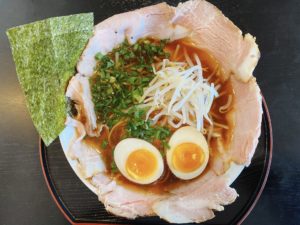 長船駅から車で5分 地鶏スープの中華そば【備前いろは堂】のラーメンはワンコイン500円から!醤油も味噌も美味しそう!
