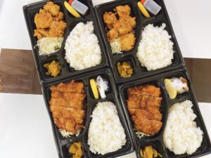 【岡山市南区のテイクアウト】鳥まるの<チキンカツ弁当>と<から揚げ弁当>が税込540円!コスパ良くてボリューミー!
