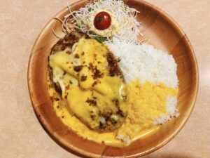びっくりドンキー 青江店にて期間限定のチーズ三昧バーグディッシュで夕食タイム!チーズ大好き!!