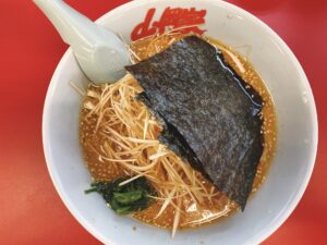 岡山市北区【ラーメン山岡家 岡山奥田店】24時間営業で朝ラー訪問!食べ応えのある太麺で特製味噌ネギが濃厚・・・