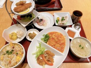 岡山駅西口から車で10分【中華園 岡山本店】週替り会席ランチと海老チリ石焼ご飯セットで充実のランチタイム!