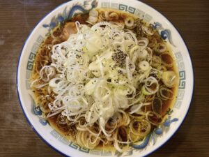岡山市北区【中華蕎麦 横神】土日限定の朝ラーメンは富山ブラック!ライスも替玉もネギ増量も無料が嬉しい!