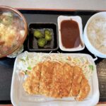 岡山市南区【セルフうどん 源久】讃岐のねじれ麺 一流のダシから生まれる至極の一杯とトンカツのランチタイム!