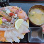 備前市日生【キッチン 星の】海を眼下に頂くランチは豪華な海鮮丼で土産は「中磯のカキオコ缶詰」!