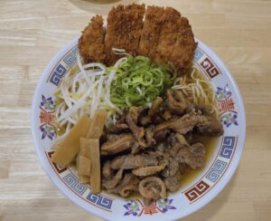 岡山市東区【幸や(ゆきや)】数量限定の「新おやどりそば」にカツをトッピング!スープも旨味たっぷり~!