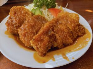 備前市日生町【とんかつ かつ平】ボリュームと味に超満足な並んでも食べたいランチ!駐車場情報もアリ!