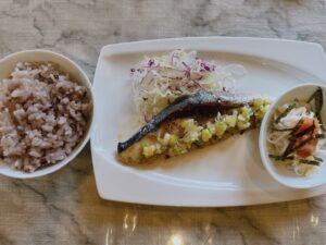 岡山市中区【Cafe de(カフェ ド)ゆう】モーニングだけじゃなく週替わりのランチもオススメ!前菜にメインにデザートまで!