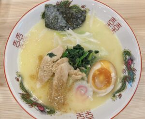 邑久町【中華そば 鳥めん(ハッケン酒場)】鶏白湯スープが濃厚!コスパのいい親子丼に炒飯や唐揚げのセットもオススメ!