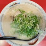 【長浜ラーメン一番 夜久野本店】ランチはとんこつ炊き出しスープ専門店で焼豚角切と一緒に!