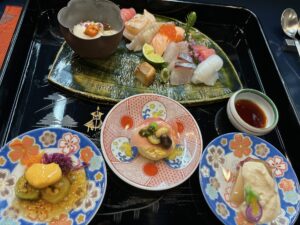 岡山市東区【和イタリ庵 花枝(カエ)】見て食べて感動ランチ!5食と20食限定の御膳を心ゆくまで味わう!