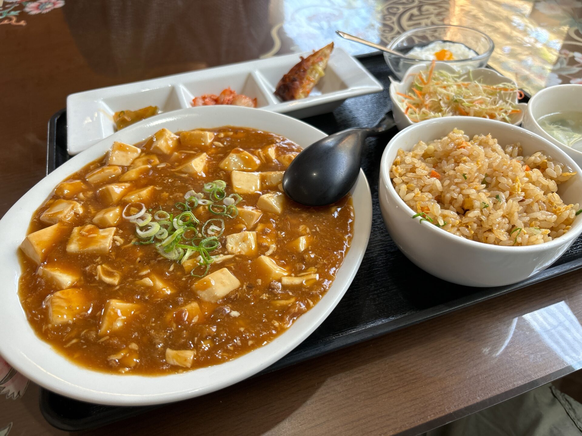 岡山市南区【中華料理 香満堂】麻婆豆腐とエビチリ定食でランチタイム！唐揚げや餃子炒飯も人気！