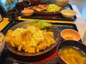 【大戸屋ごはん処 岡山円山店】初ランチはチキン南蛮1.5倍定食と炭火焼鉄板トンテキに決定!