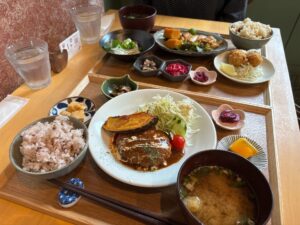玉野市【MiyamaCafe PUUT(プート)】道の駅みやま公園でモーニングランチ!癒しスポットで秋メニューを堪能!