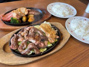 【ステーキのどん 岡山店】がっつり肉が食べたい！ランチはジューシーマウンテンと3品盛りスペシャル！
