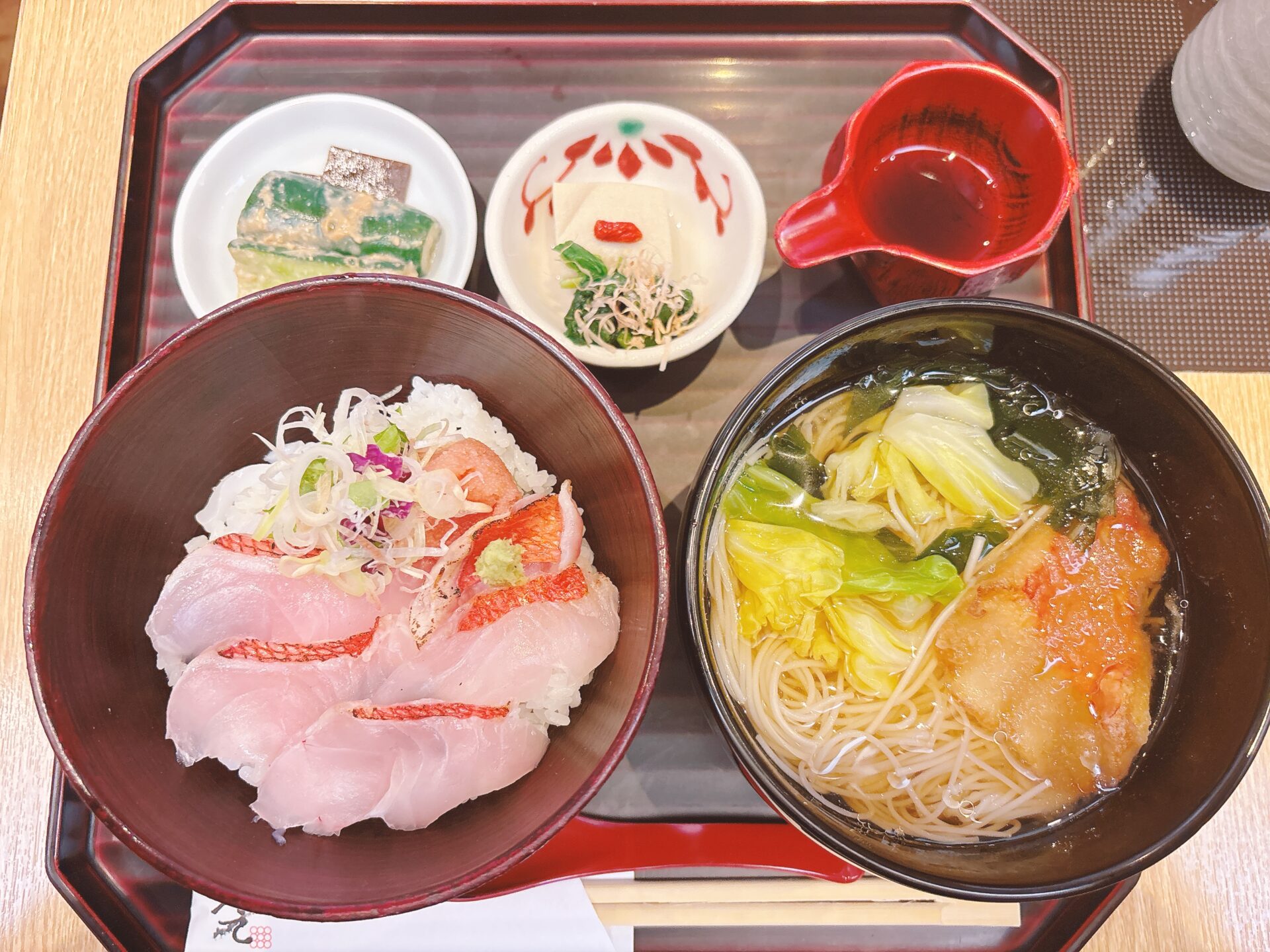 京都駅【はしたて】和久傳直営の丼と麺のお店で初ランチ!素材と出汁の美味しさに感激!!