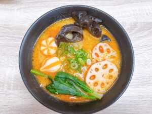 【水餃子専門店 山東(さんとん)】麻辣湯麺と豚の角煮、水餃子でランチタイム！ロージャーモーも美味い！