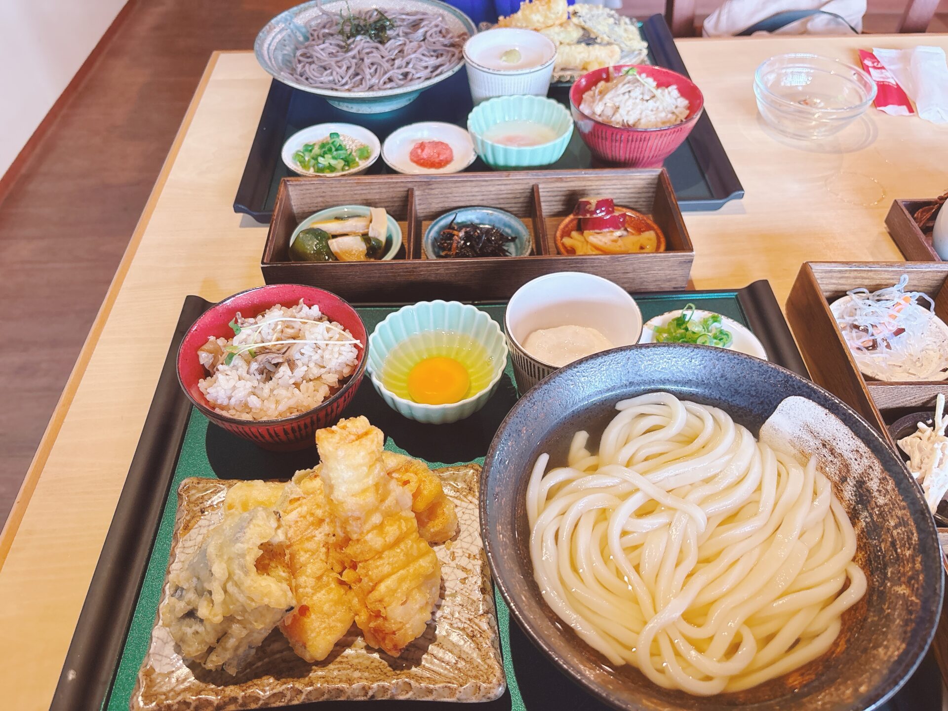 岡山市東区【和蔵隠れ家 蔵の音(くらのね)】古民家でのランチは、うどんとそばと食べ放題のおばんざい!