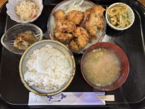 備前市【ともみ食堂】元の場所で再オープン！定食の美味しい店の1,000円～のランチに大満足！
