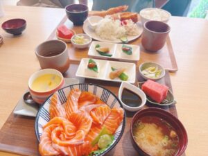 岡山市南区【隠れ家Dining 穂の花】居酒屋のランチは美味い！のジンクスは継続中で海鮮系もオススメ！